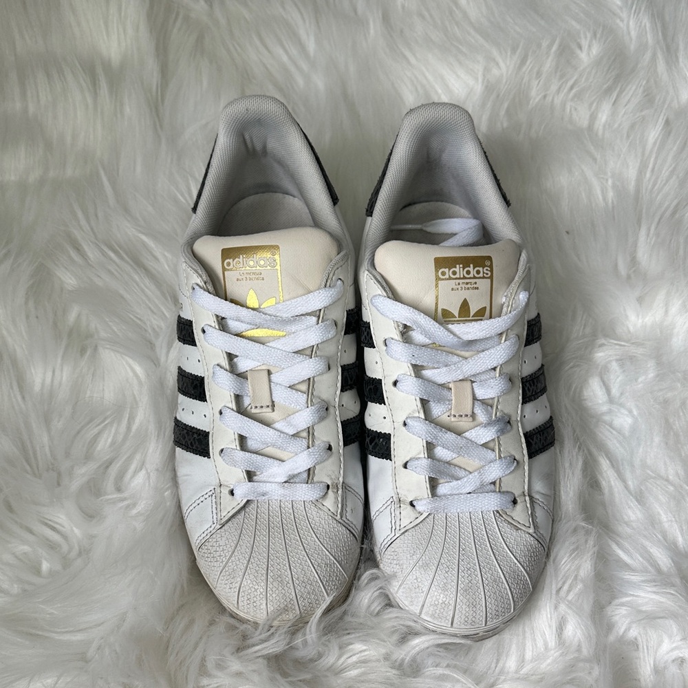 Womens Adidas Superstars